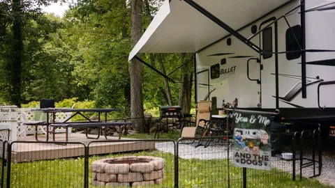 30/50 Amp Premium Creekside RV Site — image 2 of 7