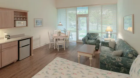 Hotel Standard Rental — image 2 of 5