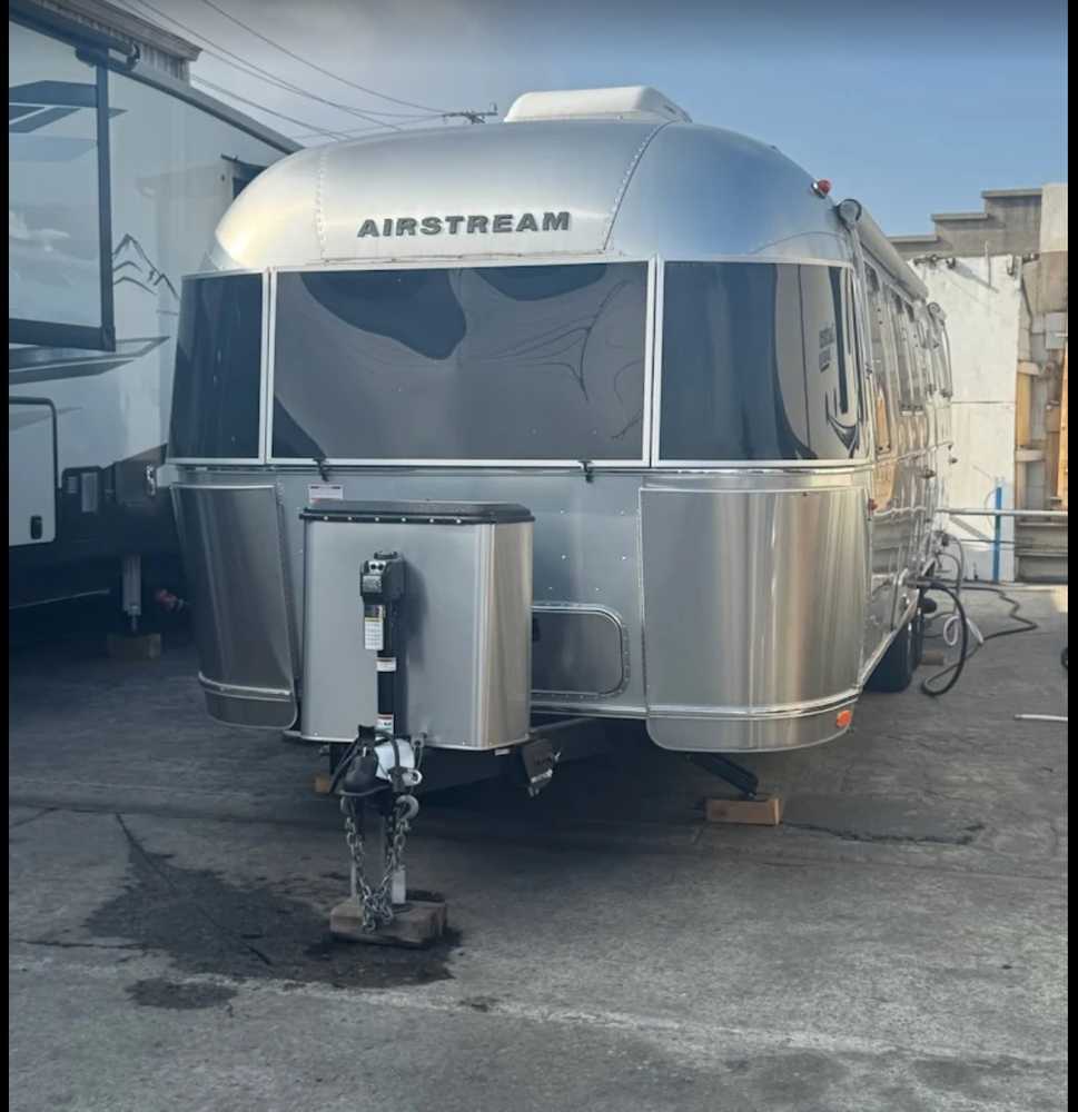 Pacific RV Park, Wilmington, California - Photo 4