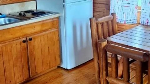 Select Cabin — image 3 of 3