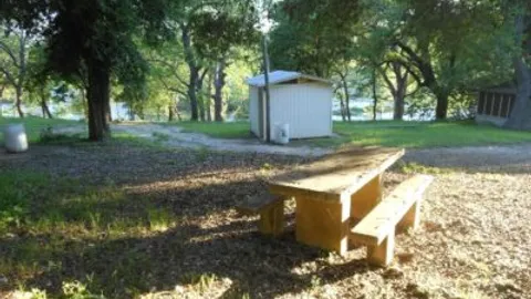 Extra Large Riverside Tent Site — image 2 of 5