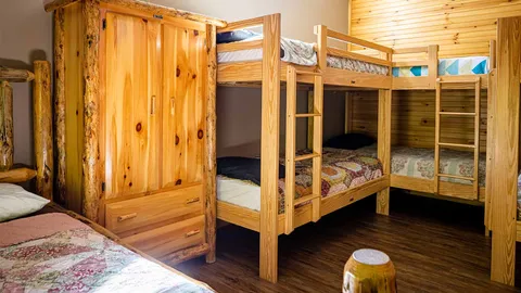 Group Lodge 2 — image 2 of 16