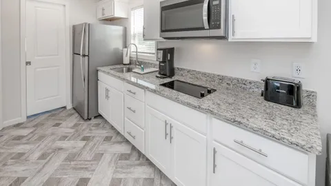 Premier Cottages - 2 Bedroom — image 14 of 14