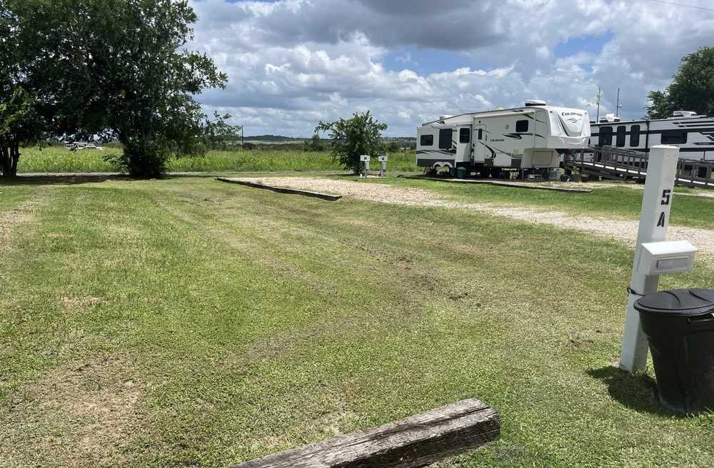 GARFIELD RV AND CAMPGROUND, Del Valle, Texas - Photo 3