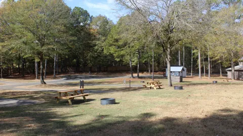 30/50 Amp Full Hook-Up RV Site — image 2 of 7