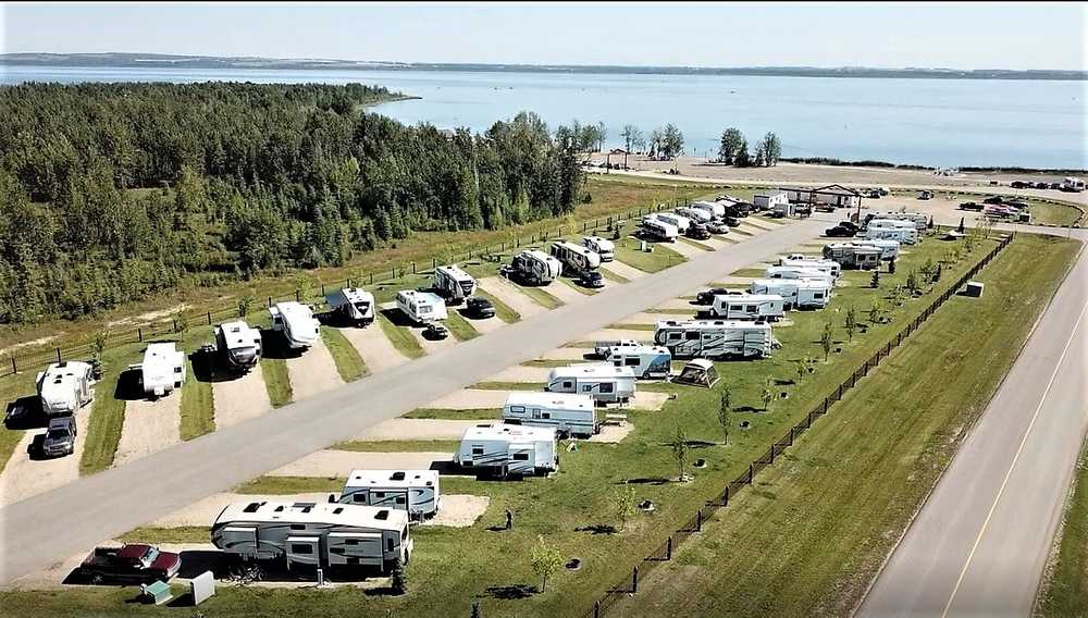 Sandy Point Resort & RV Park - Photo 2