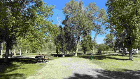 Back-In Full Service RV Site — image 1 of 1