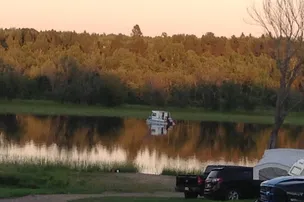Chipman Waterfront Campground – photo 2