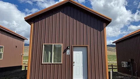 Deluxe Cabin 03 — image 1 of 20