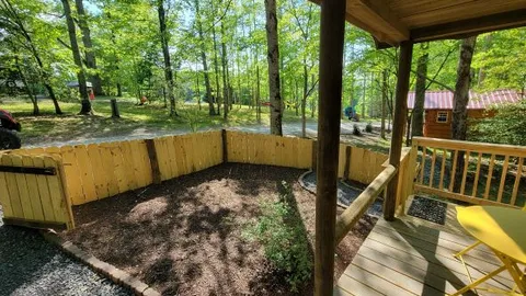 Air - Tiny Cabin 9 — image 22 of 22