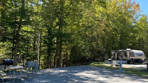 Creekside Premium Back-In RV Site — image 4 of 4