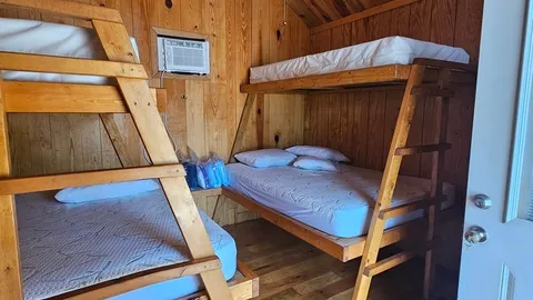 Cabin — image 1 of 3