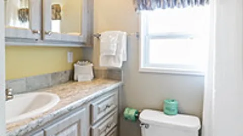 Platinum 2 Bedroom Rental — image 2 of 7