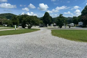 Smoker Holler RV Resort – photo 3