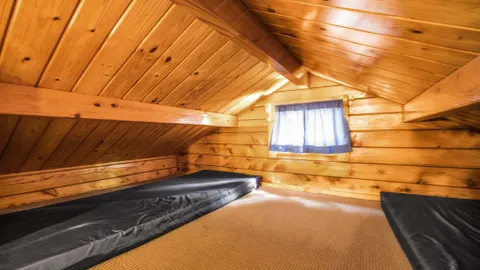 Log Cabin - LC1 — image 2 of 10