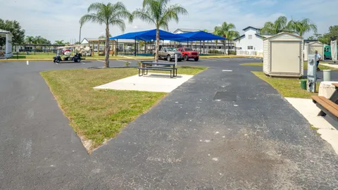 Elite Full Hookup Pull-Through RV Site — image 1 of 4