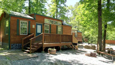 2 Bedroom Luxury Cottage — image 1 of 13