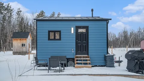 SLV - TH#4B - Boho Bungalow — image 1 of 11