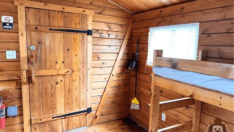 RUSTIC CABIN (SLEEPS 4) — image 2 of 6