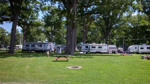 Water & Electric RV Site — image 1 of 4