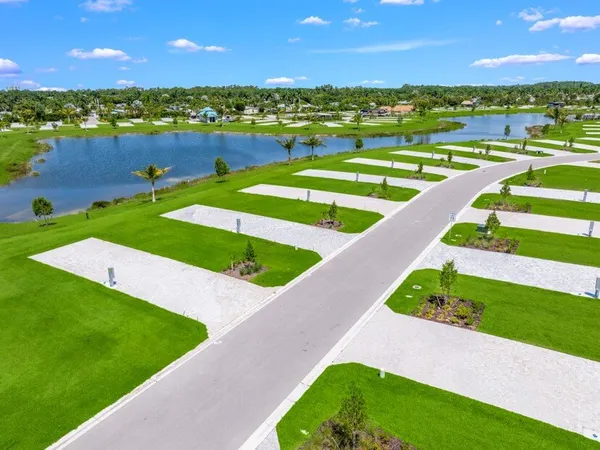 Laguna Caribe RV Resort, Fort Myers, Florida campground