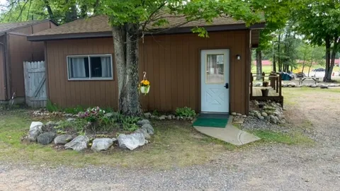 Cabin — image 1 of 12