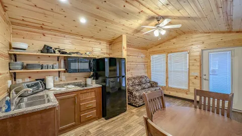 6 Person Cabin — image 2 of 9