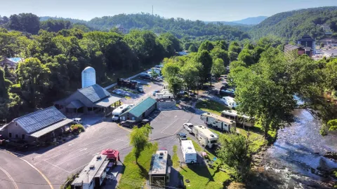 30/50 Amp Signature Accessible RV Site — image 2 of 6