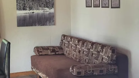 Cabin #5 - Small 2 Bedroom Cabin w/ 1 twin bed and 1 Single — image 2 of 15