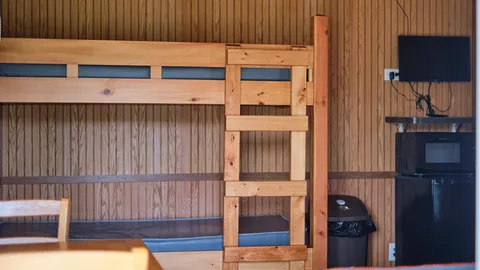 Primitive Cabin — image 6 of 6