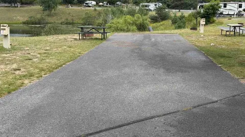 Full Hook-Up RV Site — image 2 of 15