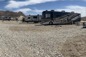 Around the Bend RV Park – photo 5