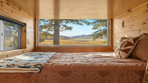 ROAM Cabin - Sleeps 4 — image 2 of 11