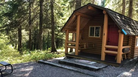 Vanessa's Place Dry Cabin (sleeps 3) - NO PETS ALLOWED — image 1 of 10