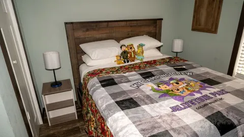 1 Bedroom Park Model — image 11 of 11