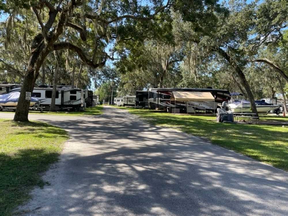 30/50 Amp Pull-Through RV Site