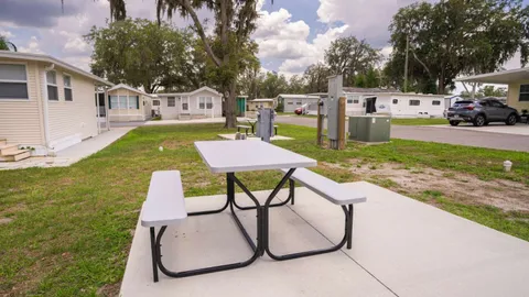 Standard Full Hookup RV Site — image 2 of 3