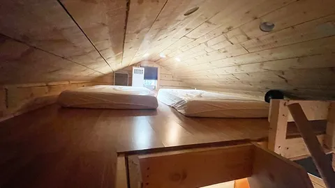Premiere Waterfront Cabin 1 bedroom Loft — image 7 of 7