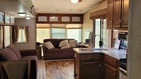 Park Model Rental — image 2 of 7