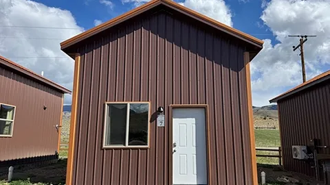 Deluxe Cabin 07 — image 1 of 20