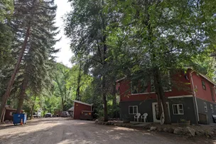 The Hideout at Glenwood Springs – photo 5