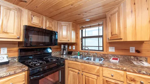 Preferred Hill Country Cottage — image 2 of 9