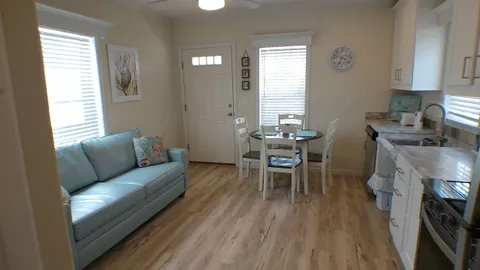 Standard Cottage 1 Bedroom — image 2 of 4