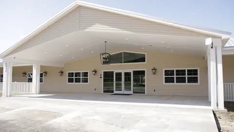 Deluxe XL Full Hookup RV Site — image 2 of 5