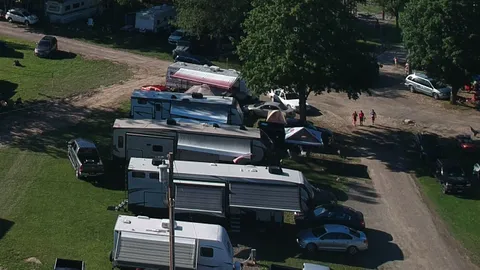 Lakeview Back-In Full Hook-up RV Site 20/30/50 Amp — image 1 of 4