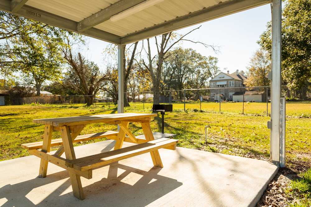 Mr. Bee's RV Park - Photo 4