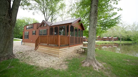 Deluxe South Shore Cindy Bear™ Cabin — image 1 of 8