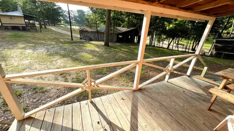 Cabin 01 — image 2 of 7