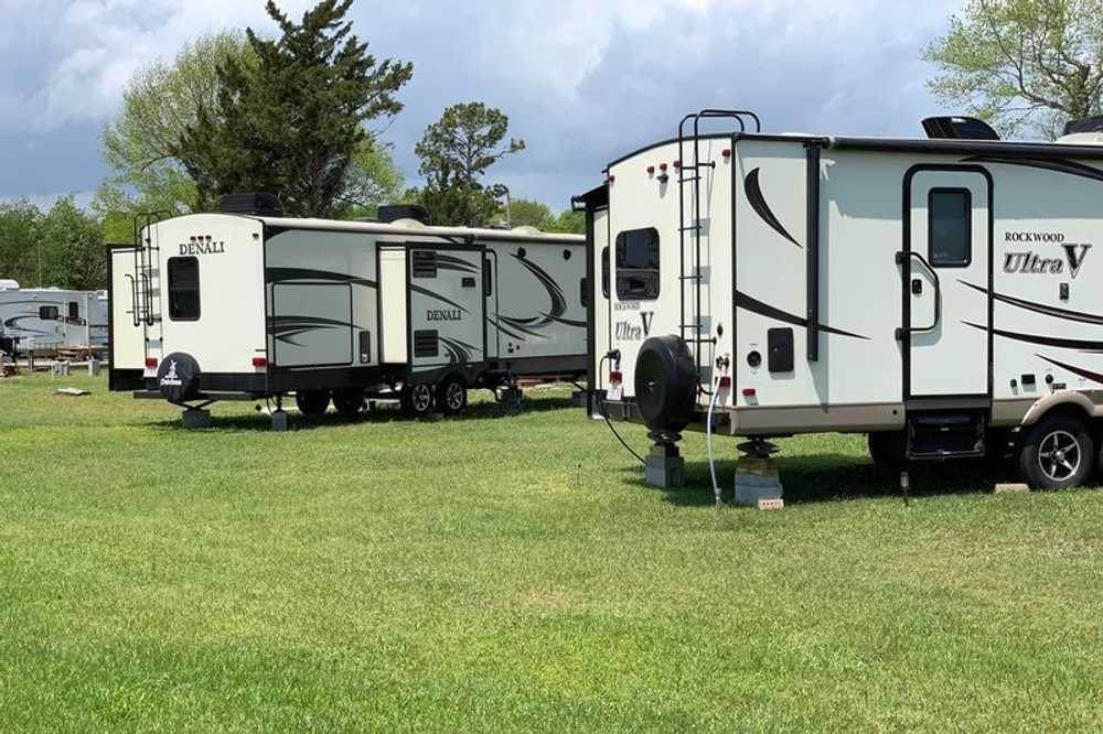 Silver Sands RV Park - Photo 2
