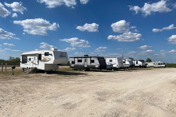 Safari Vista RV Park – photo 1